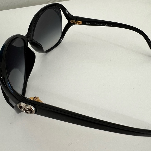 Gucci Oversized Black Sunnies